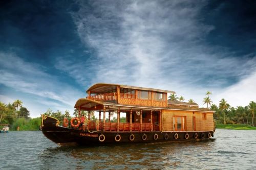 Munnar - Alleppy - House Boat 4N 5D Package